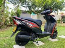 https://riyasewana.com/uploads/honda-dio-217224322582.jpg