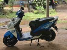 https://riyasewana.com/uploads/honda-dio-218045422153.jpg