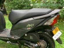 https://riyasewana.com/uploads/honda-dio-218525624541.jpg