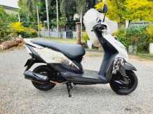 https://riyasewana.com/uploads/honda-dio-220371613082.jpg