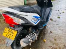 https://riyasewana.com/uploads/honda-dio-2211064713393.jpg