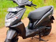 Honda DIO 2017 Motorbike