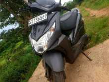 https://riyasewana.com/uploads/honda-dio-221431504582.jpg