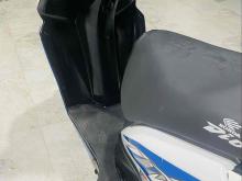 https://riyasewana.com/uploads/honda-dio-221494024143.jpg