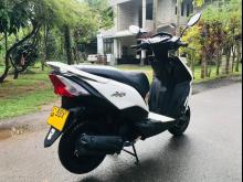 https://riyasewana.com/uploads/honda-dio-2215112919535.jpg