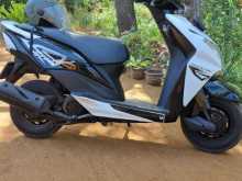 https://riyasewana.com/uploads/honda-dio-22305374812.jpg