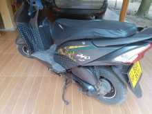 https://riyasewana.com/uploads/honda-dio-2311040713224.jpg