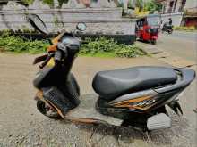 https://riyasewana.com/uploads/honda-dio-2312450122943.jpg