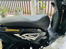 https://riyasewana.com/uploads/honda-dio-2313240824833.jpg