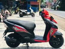 https://riyasewana.com/uploads/honda-dio-231424391815.jpg