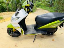 https://riyasewana.com/uploads/honda-dio-241011016094.jpg