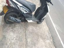https://riyasewana.com/uploads/honda-dio-241125046935.jpg