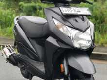 https://riyasewana.com/uploads/honda-dio-2412091513653.jpg
