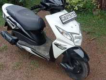 https://riyasewana.com/uploads/honda-dio-241225174443.jpg