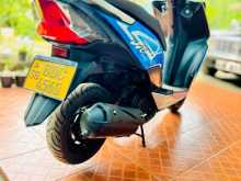 https://riyasewana.com/uploads/honda-dio-2412315813044.jpg