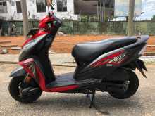 https://riyasewana.com/uploads/honda-dio-241541181975.jpg