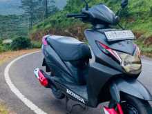 https://riyasewana.com/uploads/honda-dio-242224124043.jpg