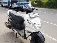 https://riyasewana.com/uploads/honda-dio-248503913012.jpg