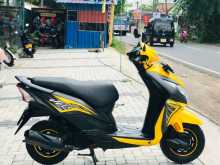 https://riyasewana.com/uploads/honda-dio-24952431356.jpg