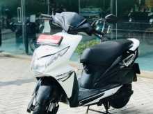 Honda Dio 2017 Motorbike