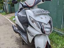https://riyasewana.com/uploads/honda-dio-251443226034.jpg