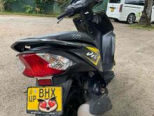 https://riyasewana.com/uploads/honda-dio-2518402524092.jpg
