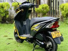 https://riyasewana.com/uploads/honda-dio-252014524422.jpg