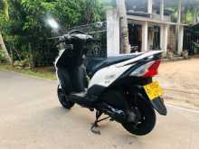 https://riyasewana.com/uploads/honda-dio-258180313504.jpg
