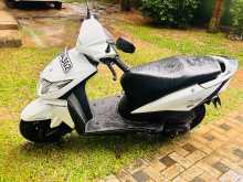 https://riyasewana.com/uploads/honda-dio-259261113373.jpg