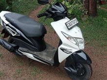https://riyasewana.com/uploads/honda-dio-261141096044.jpg