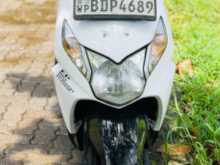 https://riyasewana.com/uploads/honda-dio-2613312413402.jpg