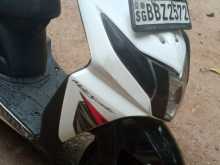 https://riyasewana.com/uploads/honda-dio-2613520113462.jpg