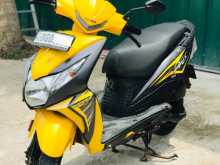 Honda DIO 2018 Motorbike