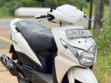 https://riyasewana.com/uploads/honda-dio-2618260422072.jpg