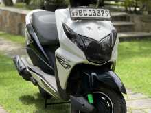 https://riyasewana.com/uploads/honda-dio-2620185422183.jpg