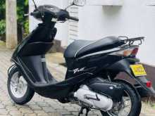 https://riyasewana.com/uploads/honda-dio-262111474453.jpg