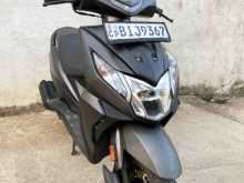 https://riyasewana.com/uploads/honda-dio-2621351372.jpg