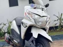 https://riyasewana.com/uploads/honda-dio-271302534672.jpg
