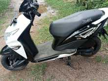 https://riyasewana.com/uploads/honda-dio-271417074703.jpg