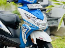 https://riyasewana.com/uploads/honda-dio-2715575324933.jpg