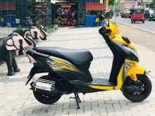 https://riyasewana.com/uploads/honda-dio-271644461543.jpg