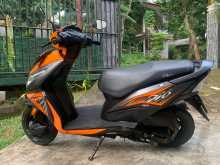 https://riyasewana.com/uploads/honda-dio-2720231913092.jpg