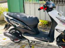 https://riyasewana.com/uploads/honda-dio-279341713872.jpg