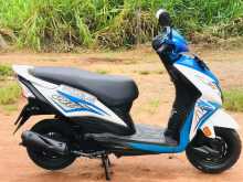 https://riyasewana.com/uploads/honda-dio-281111461455.jpg