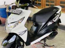 https://riyasewana.com/uploads/honda-dio-2812091522733.jpg