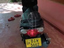 https://riyasewana.com/uploads/honda-dio-281321571383410.jpg