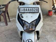 Honda Dio 2012 Motorbike