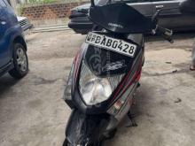 https://riyasewana.com/uploads/honda-dio-281429561312385.jpg