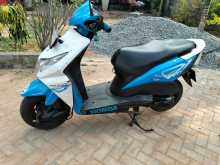 https://riyasewana.com/uploads/honda-dio-2817244013742.jpg