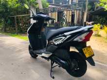 https://riyasewana.com/uploads/honda-dio-2818015913564.jpg